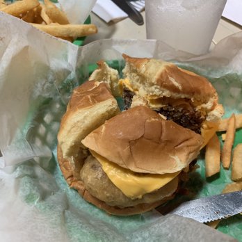Tune Inn - Tony 's Beer Battered Burger - Dive Bars Near Me - Washington, DC, District of Columbia