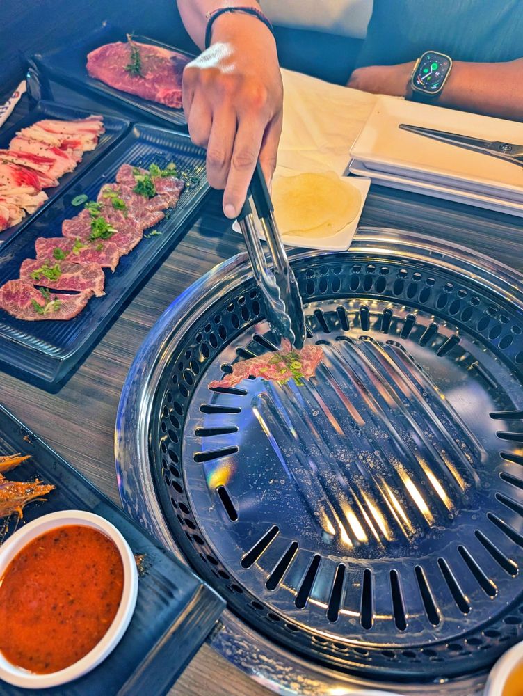 Gen Korean BBQ Logo