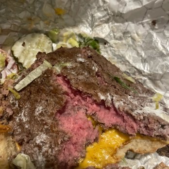 Primanti Bros. Restaurant and Bar - Cheeseburger - Sandwiches Near Me - Lancaster, Pennsylvania