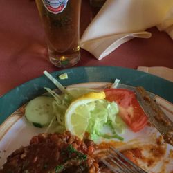 Pizzeria LA Gaetano - Opmerking: op de foto halfopgegeten, de echte portie is royaler.