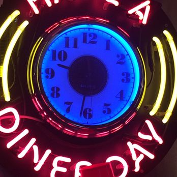 Red Arrow Diner - Diner Done Right! - Diners Near Me - Manchester, New Hampshire Red Arrow Diner - Diner Done Right! - Diners Near Me - Manchester, New Hampshire