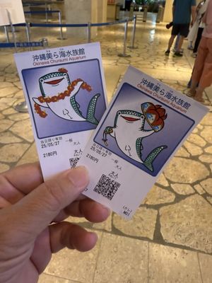 Okinawa Churaumi Aquarium by null