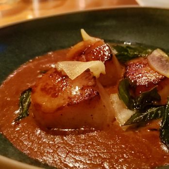 Gio Restaurant - Smoked Scallops - Canadian (New) Near Me - Halifax, Nova Scotia