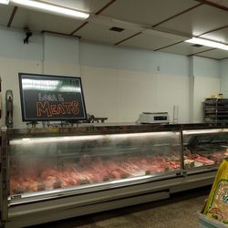 TT Market - Meat counter