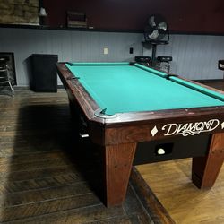 The Old Depot Bar and Grill - Diamond pool table