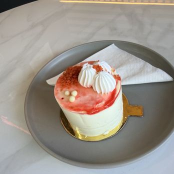 Sweet Addictions - Strawberry Shortcake - Bakeries Near Me - Toronto, Ontario Sweet Addictions - Strawberry Shortcake - Bakeries Near Me - Toronto, Ontario