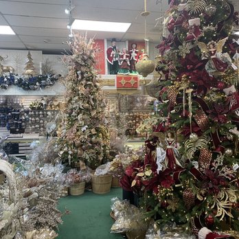 The Christmas Palace - Christmas Trees Near Me - Sunrise, Florida