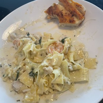 Lalla Grill Oceanside - Shrimp & Halibut Alfredo - Seafood Near Me - Monterey, California Lalla Grill Oceanside - Shrimp & Halibut Alfredo - Seafood Near Me - Monterey, California