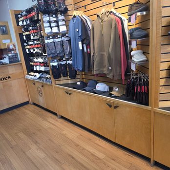 Red Wing - Shoe Stores Near Me - Burbank, California Red Wing - Shoe Stores Near Me - Burbank, California