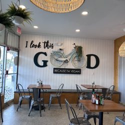 PS Green Restaurant - Dining area