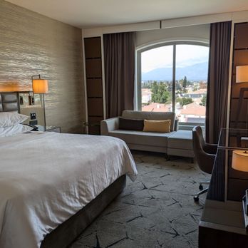 Sheraton - A Guestroom - Hotels Near Me - San Gabriel, California Sheraton - A Guestroom - Hotels Near Me - San Gabriel, California