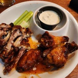 Wings (10) Wings (10)