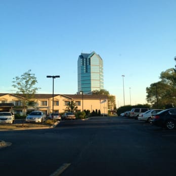 Bella Terra Elmhurst - Rehabilitation Center Near Me - Elmhurst, Illinois