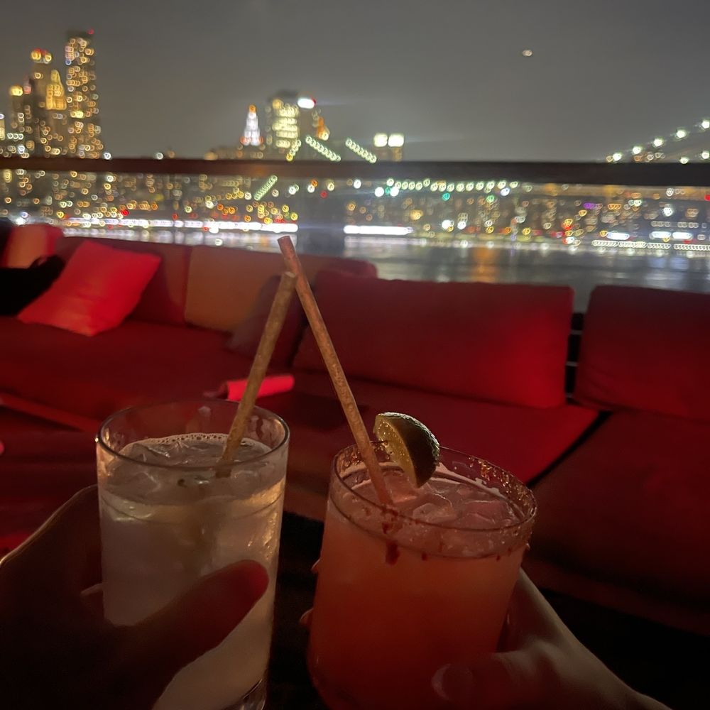 Harriet's Rooftop - Lounges Near Me - Brooklyn, New York Harriet's Rooftop - Lounges Near Me - Brooklyn, New York