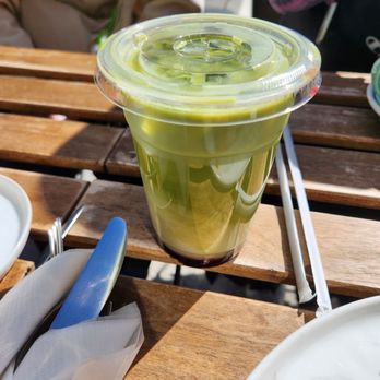 Lele Cake - Strawberry Matcha Latte - Coffee & Tea Near Me - Los Gatos, California