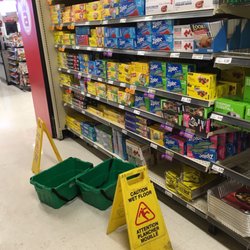 Provigo Ste-Anne-Des-Plaines - Il pleut dans le magasin des fois, oui oui!