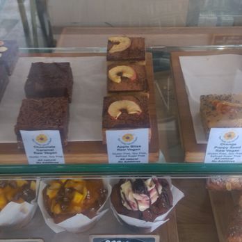 Minnie Miny Mo - Cakes - Coffee & Tea Near Me - Melbourne, VIC