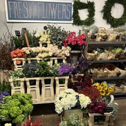 Floral Park Market - Fresh flowers