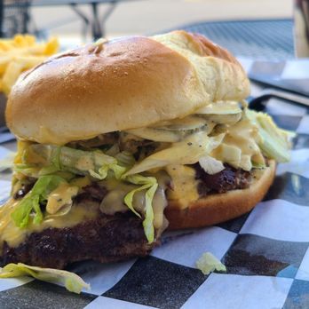 Meat N Melt - Burgers Near Me - Libertyville, Illinois