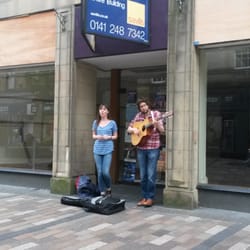 The Thistles Shopping Centre - The busking Precious Penny Pluckers.