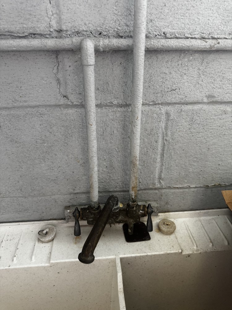 Slide of J&D Handy Service