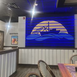 Wharf Casual Seafood Moody - Decor