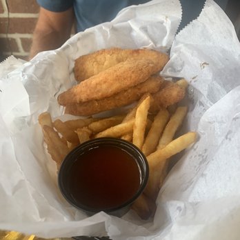 Bitchin’ Kitten Brewery - Frozen chicken fingers with fries and homemade CATsup - Brewpubs Near Me - Morrisville, Pennsylvania Bitchin’ Kitten Brewery - Frozen chicken fingers with fries and homemade CATsup - Brewpubs Near Me - Morrisville, Pennsylvania
