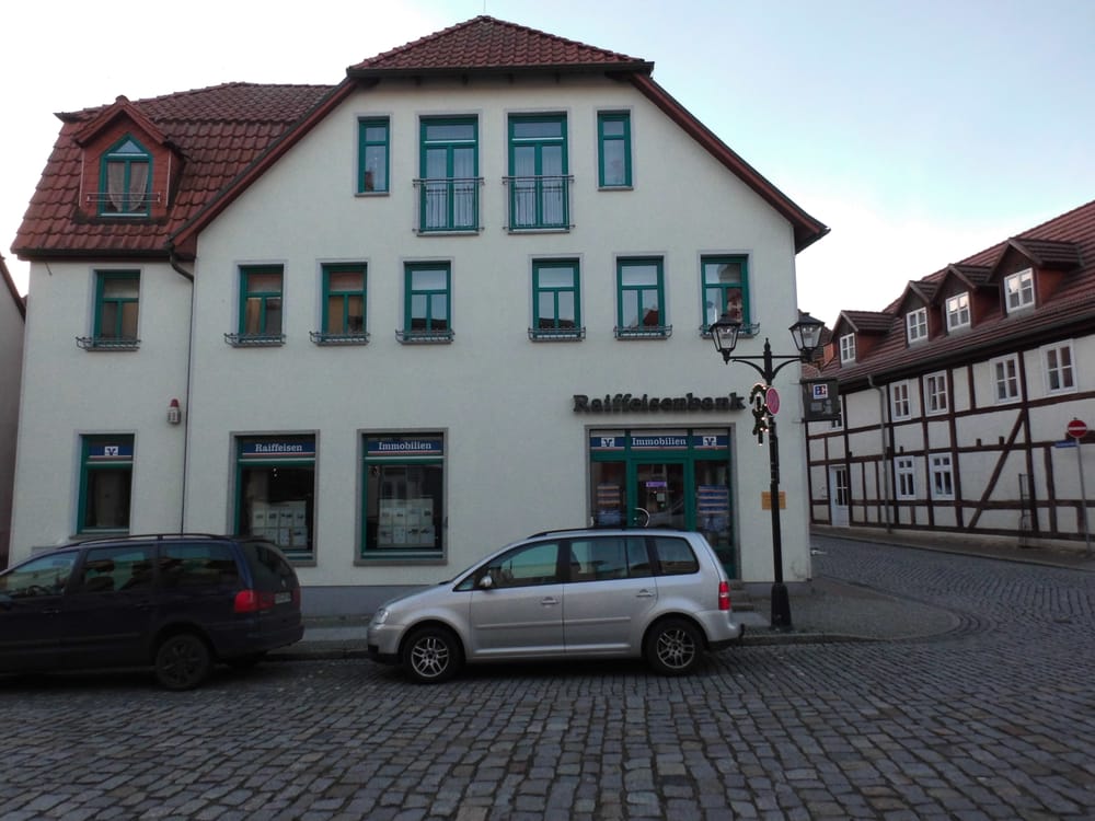 RAIFFEISENBANK MECKLENBURGER SEENPLATTE Kietzstr. 10, Waren,
