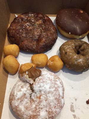 Puffy Cream Donuts Plus by null