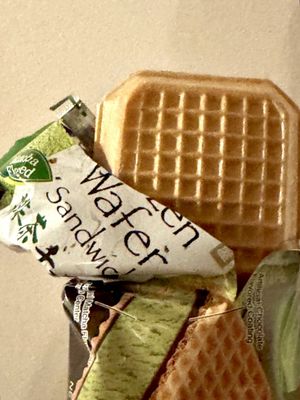 Hashi Market by null