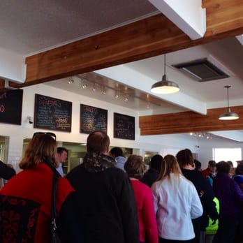 Hans' Bakery - The line - Bakeries Near Me - Anoka, Minnesota