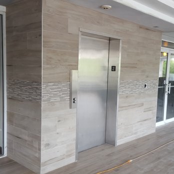 Isaias Flooring - Finished Tiled Wall. - Flooring Near Me - Homestead, Florida Isaias Flooring - Finished Tiled Wall. - Flooring Near Me - Homestead, Florida