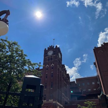 Budweiser Brewery Experience - Beer Tours Near Me - Saint Louis, Missouri Budweiser Brewery Experience - Beer Tours Near Me - Saint Louis, Missouri