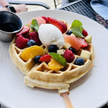 Le Coin - Belgian waffle with fresh, seasonal fruit. - Seafood Near Me - Seattle, Washington Le Coin - Belgian waffle with fresh, seasonal fruit. - Seafood Near Me - Seattle, Washington