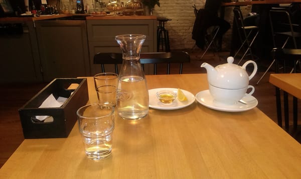 Bistro à Table! by null