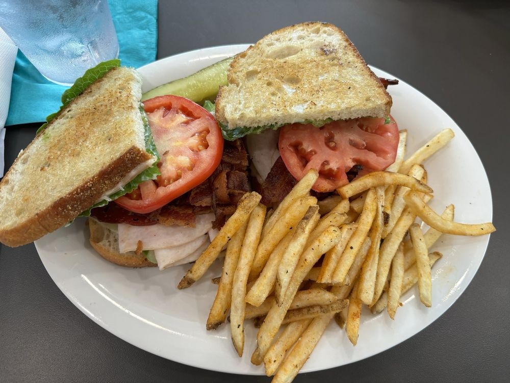 Food from Eggs Up Grill