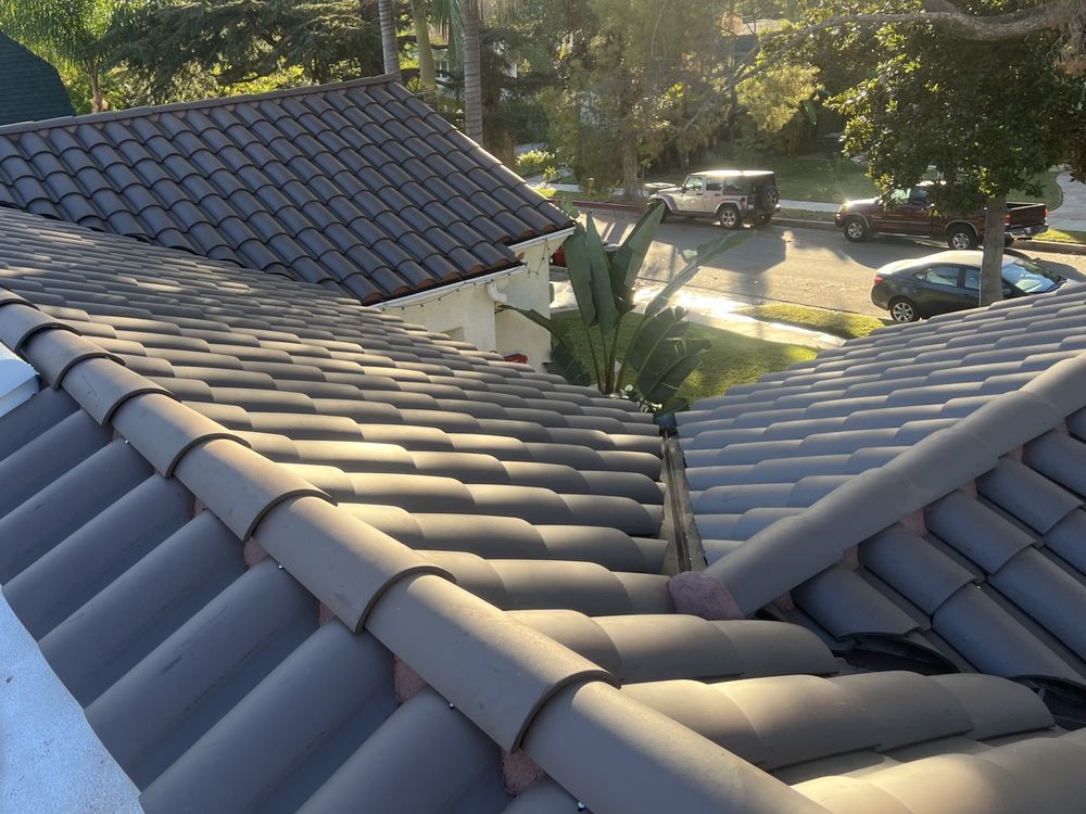 Slide of Citium Roofing Solutions