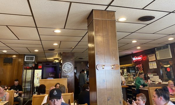 Lynwood Cafe by null