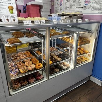 Magee's Donuts - Donuts Near Me - Los Angeles, California