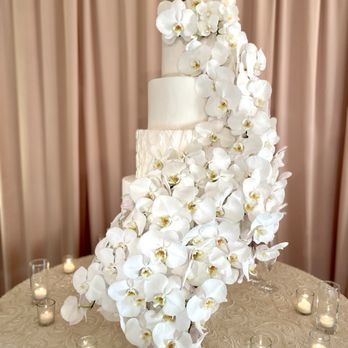 Wenfloral Design Studio - Cake details at Ritz Carlton Laguna Niguel - Florists Near Me - Arcadia, California