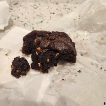 Levain Bakery - NoHo, NYC - Dark chocolate peanut butter cookie - Bakeries Near Me - New York, New York Levain Bakery - NoHo, NYC - Dark chocolate peanut butter cookie - Bakeries Near Me - New York, New York