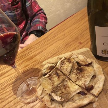 Etcetera Wine Bar - Melted dates and Brie pizza - Wine Bars Near Me - San Francisco, California
