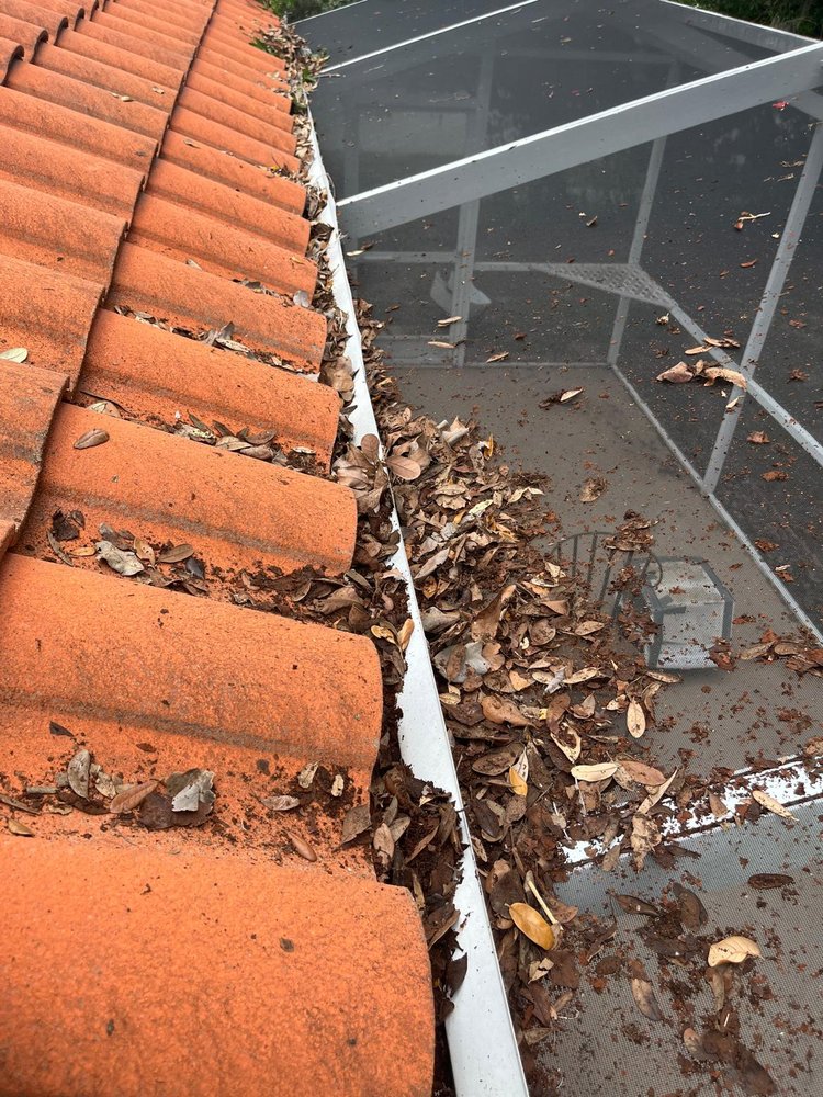 Slide of Cruz Roofing Repair