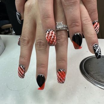 Fancy Nail & Spa - Nail Salons Near Me - Pittsburgh, Pennsylvania
