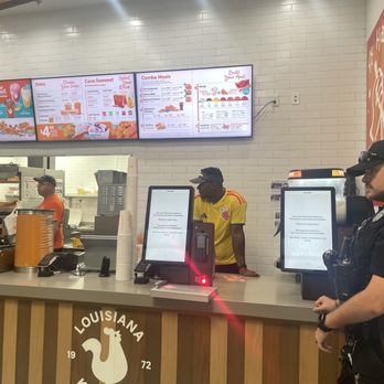 Popeyes Louisiana Kitchen - Avoiding eye contact. Pretending to work. - Chicken Wings Near Me - Naples, Florida Popeyes Louisiana Kitchen - Avoiding eye contact. Pretending to work. - Chicken Wings Near Me - Naples, Florida