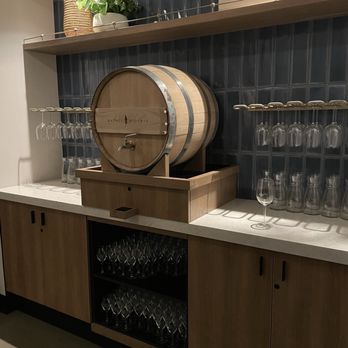 Cooper's Hawk Winery & Restaurant - Try the barrel reserve straight from a barrel! - American Near Me - Cincinnati, Ohio