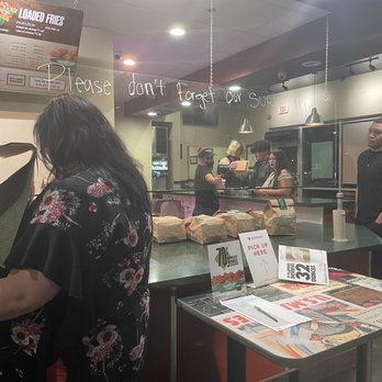 Wingstop - Prioritizing their friends order.. - Chicken Wings Near Me - Beaumont, California Wingstop - Prioritizing their friends order.. - Chicken Wings Near Me - Beaumont, California