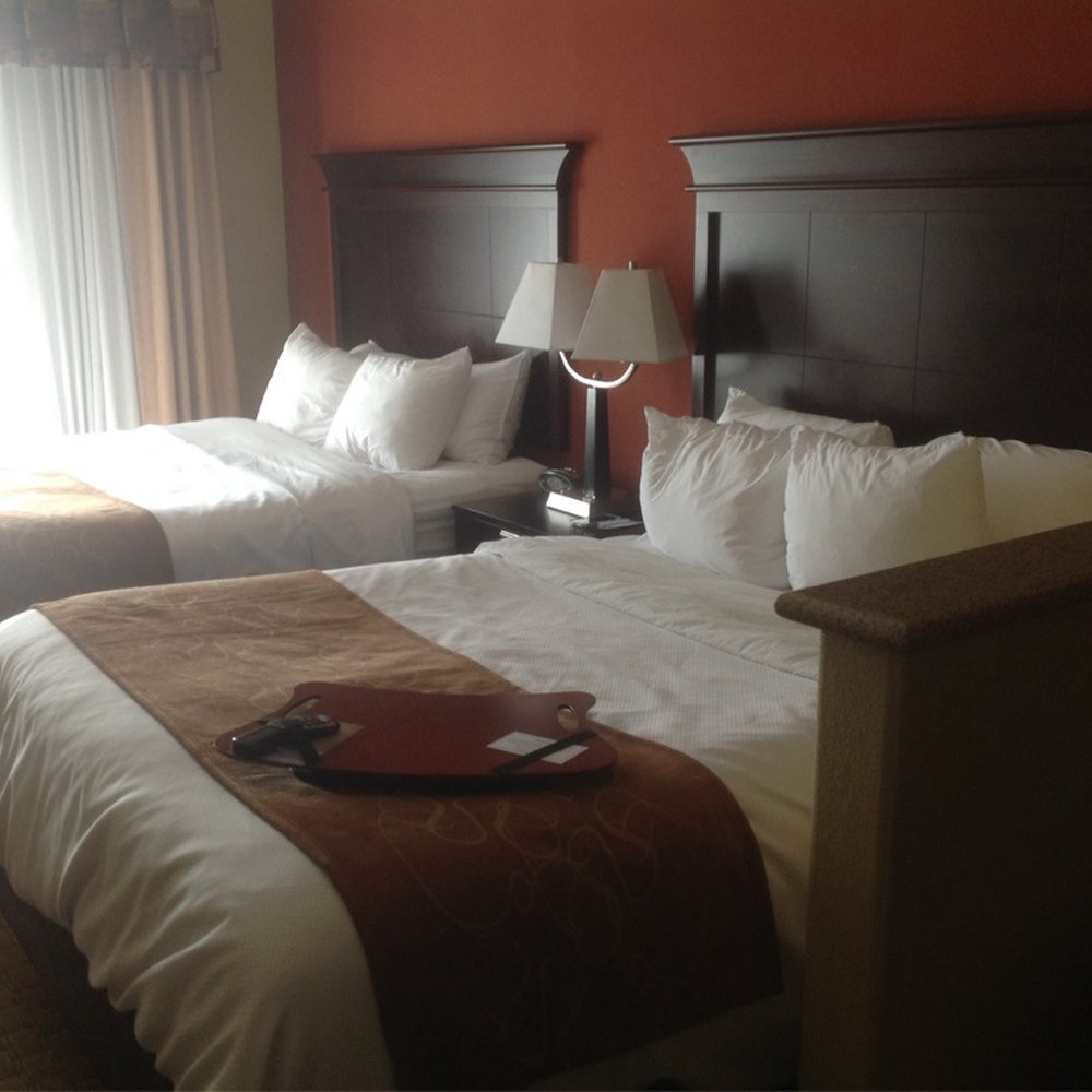 Comfort Suites Salina South - Typical room with 2 queen beds. - Hotels Near Me - Salina, Kansas Comfort Suites Salina South - Typical room with 2 queen beds. - Hotels Near Me - Salina, Kansas