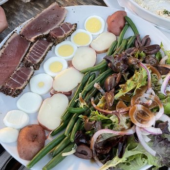 Havana's - Niçoise Salad -- could have had a little more flavor to it - Seafood Near Me - Carolina Beach, North Carolina Havana's - Niçoise Salad -- could have had a little more flavor to it - Seafood Near Me - Carolina Beach, North Carolina