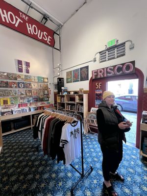 Tunnel Records by null